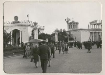 Всесоюзная Сельскохозяйственная Выставка в 1959 стала называться ВДНХ.